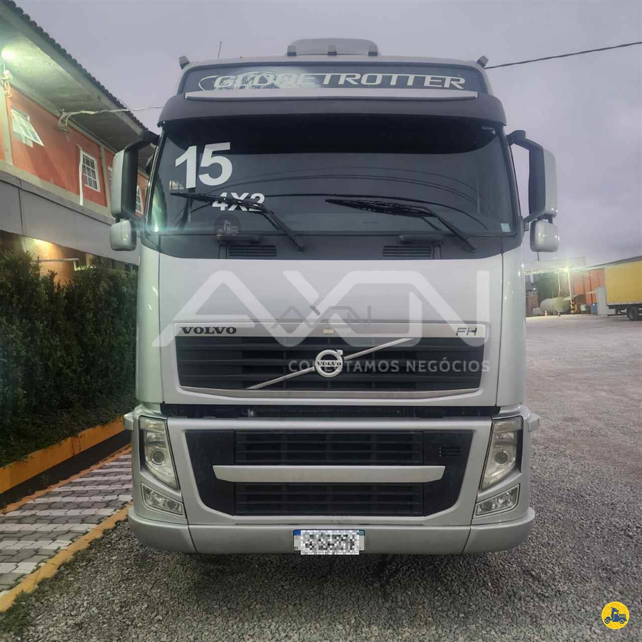 VOLVO FH 460 de Axon Logística S/A