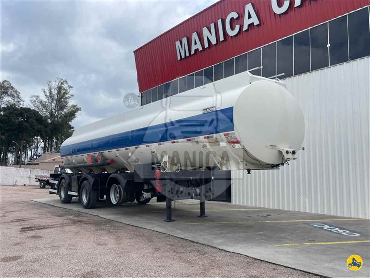 CARRETA SEMI-REBOQUE TANQUE AÇO Manica Caminhões CURITIBA PARANÁ PR