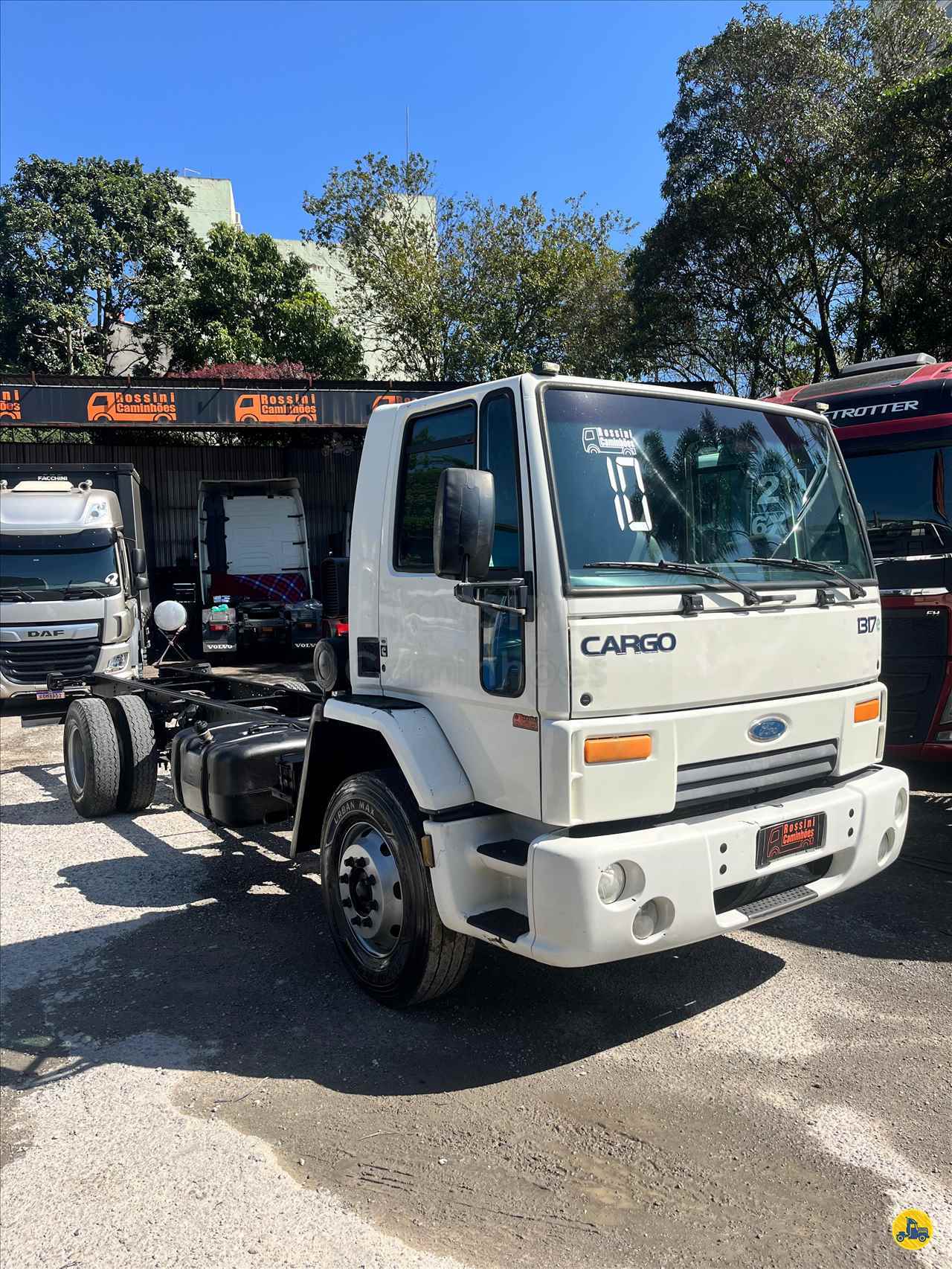 CAMINHAO FORD CARGO 1317 Carga Seca Toco 4x2 Rossini Caminhões SAO BERNARDO DO CAMPO SÃO PAULO SP