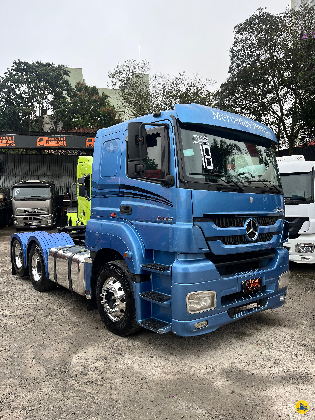 CAMINHAO MERCEDES-BENZ MB 2544 Cavalo Mecânico Cavalo 6x2 Rossini Caminhões SAO BERNARDO DO CAMPO SÃO PAULO SP