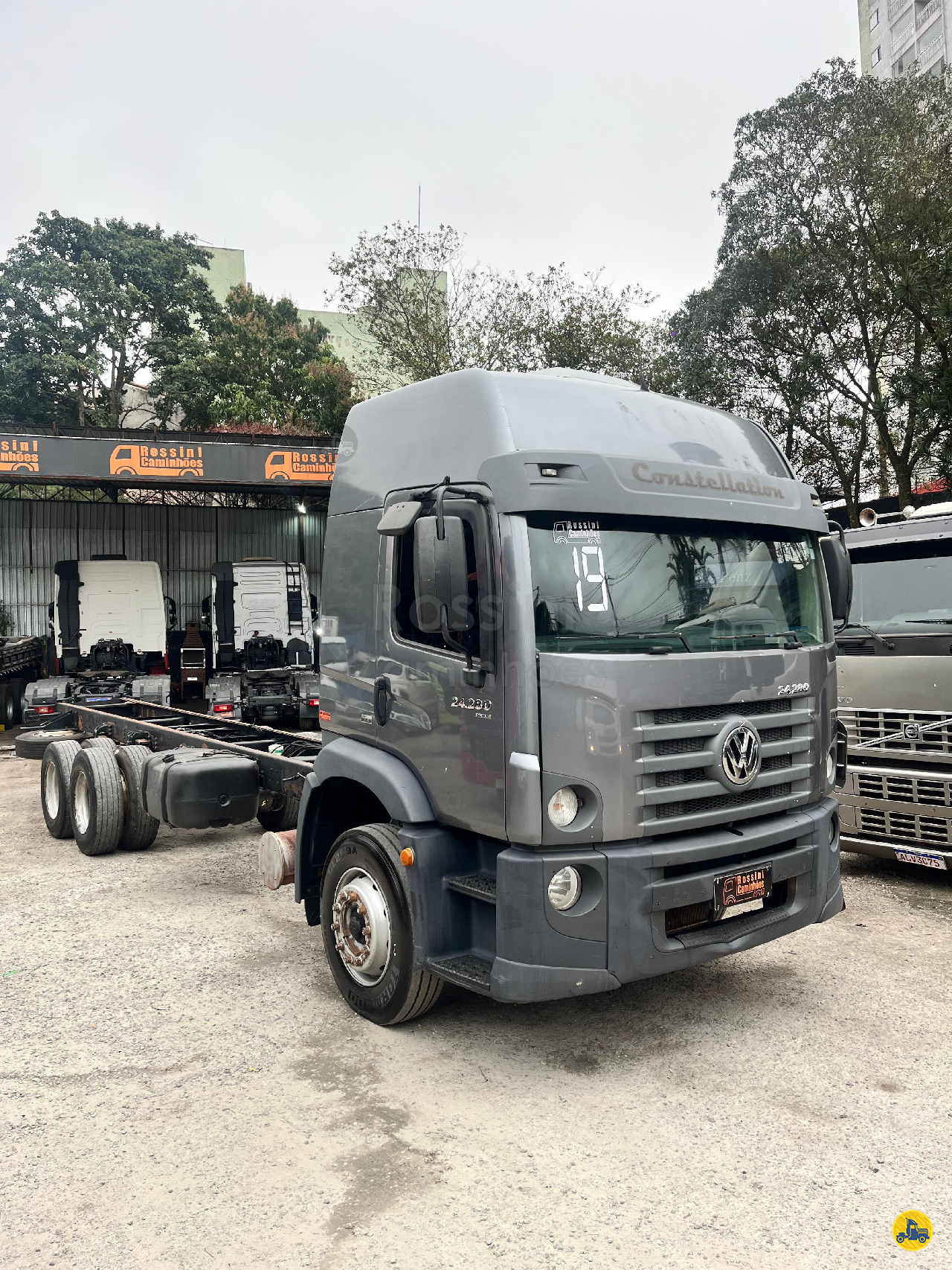 CAMINHAO VOLKSWAGEN VW 24280 Chassis Truck 6x2 Rossini Caminhões SAO BERNARDO DO CAMPO SÃO PAULO SP