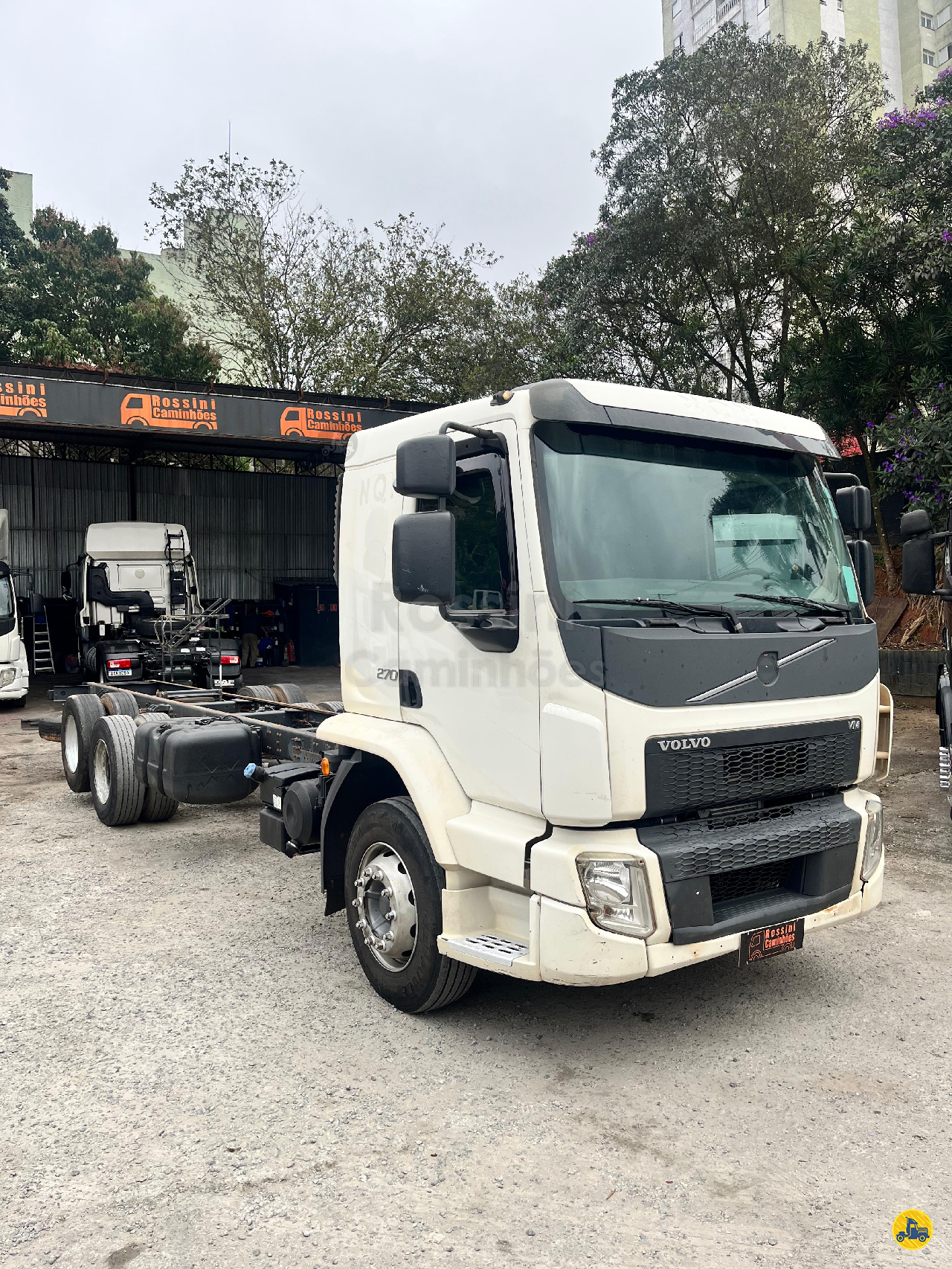 CAMINHAO VOLVO VOLVO VM 270 Chassis Truck 6x2 Rossini Caminhões SAO BERNARDO DO CAMPO SÃO PAULO SP