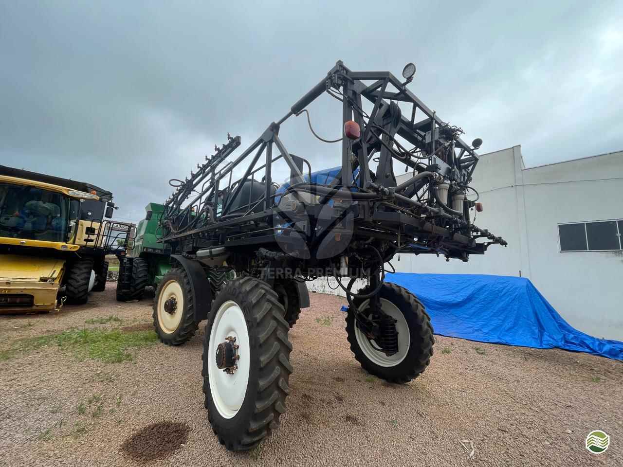 PULVERIZADOR NEW HOLLAND SP2500 Tração 4x4 Terra Premium RONDONOPOLIS MATO GROSSO MT