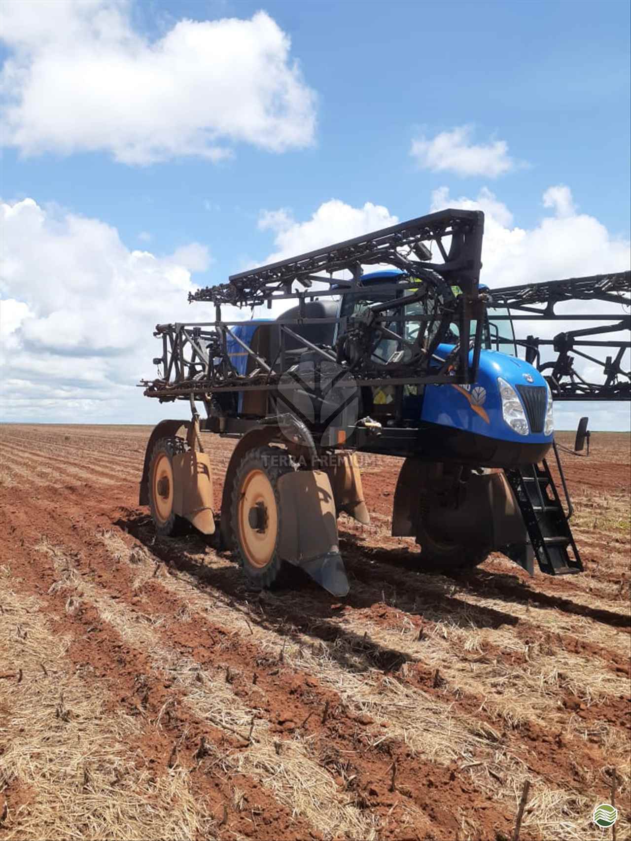 PULVERIZADOR NEW HOLLAND DEFENSOR SP2500 Tração 4x4 Terra Premium RONDONOPOLIS MATO GROSSO MT