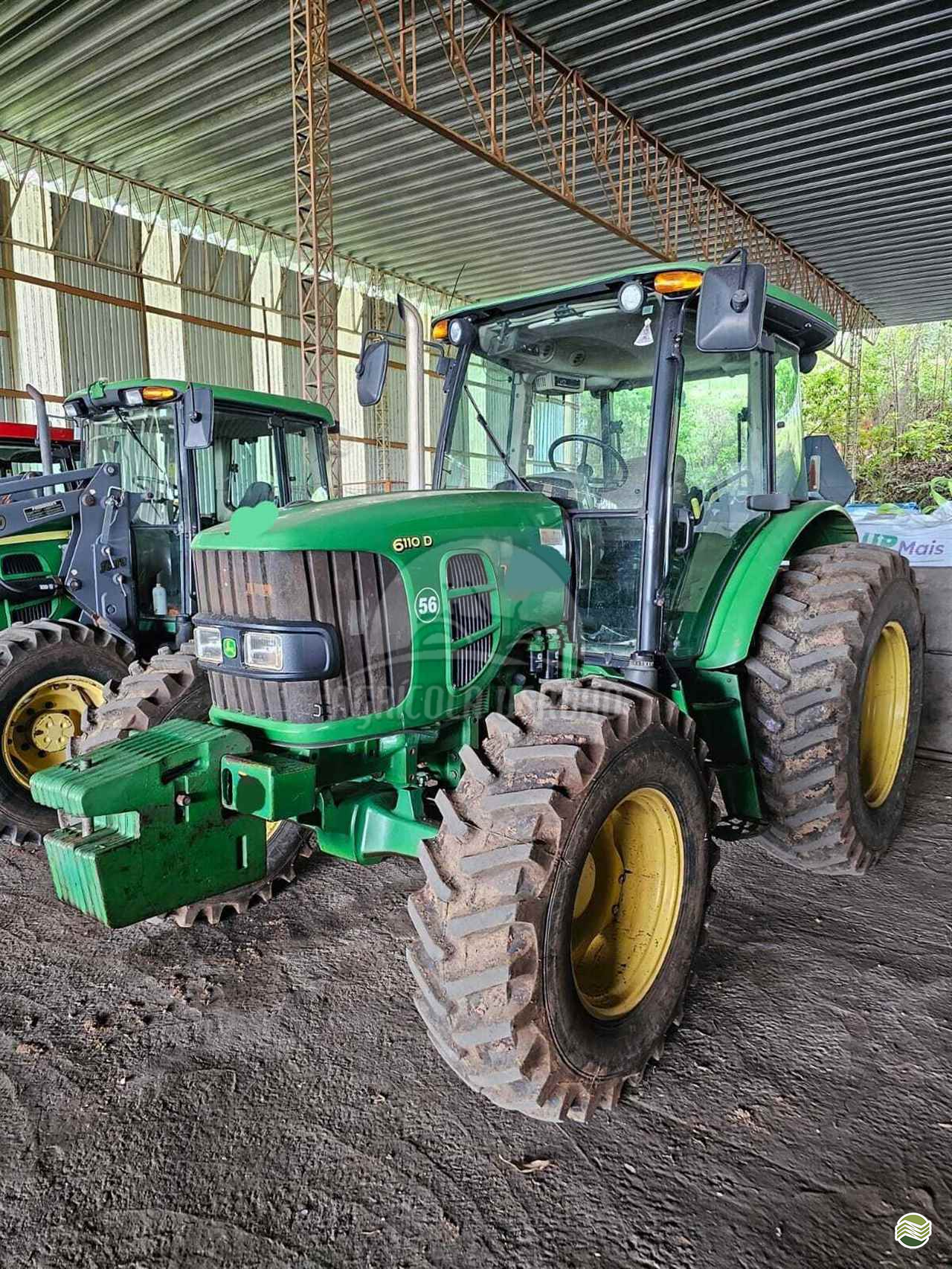 TRATOR JOHN DEERE JOHN DEERE 6110D Tração 4x4 Agrícola Usadão TAQUARITUBA SÃO PAULO SP