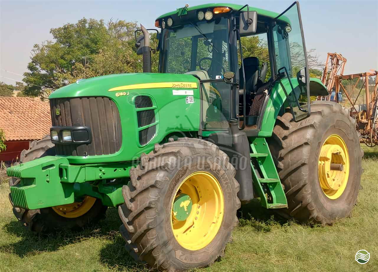 TRATOR JOHN DEERE JOHN DEERE 6180J Tração 4x4 Agrícola Usadão TAQUARITUBA SÃO PAULO SP
