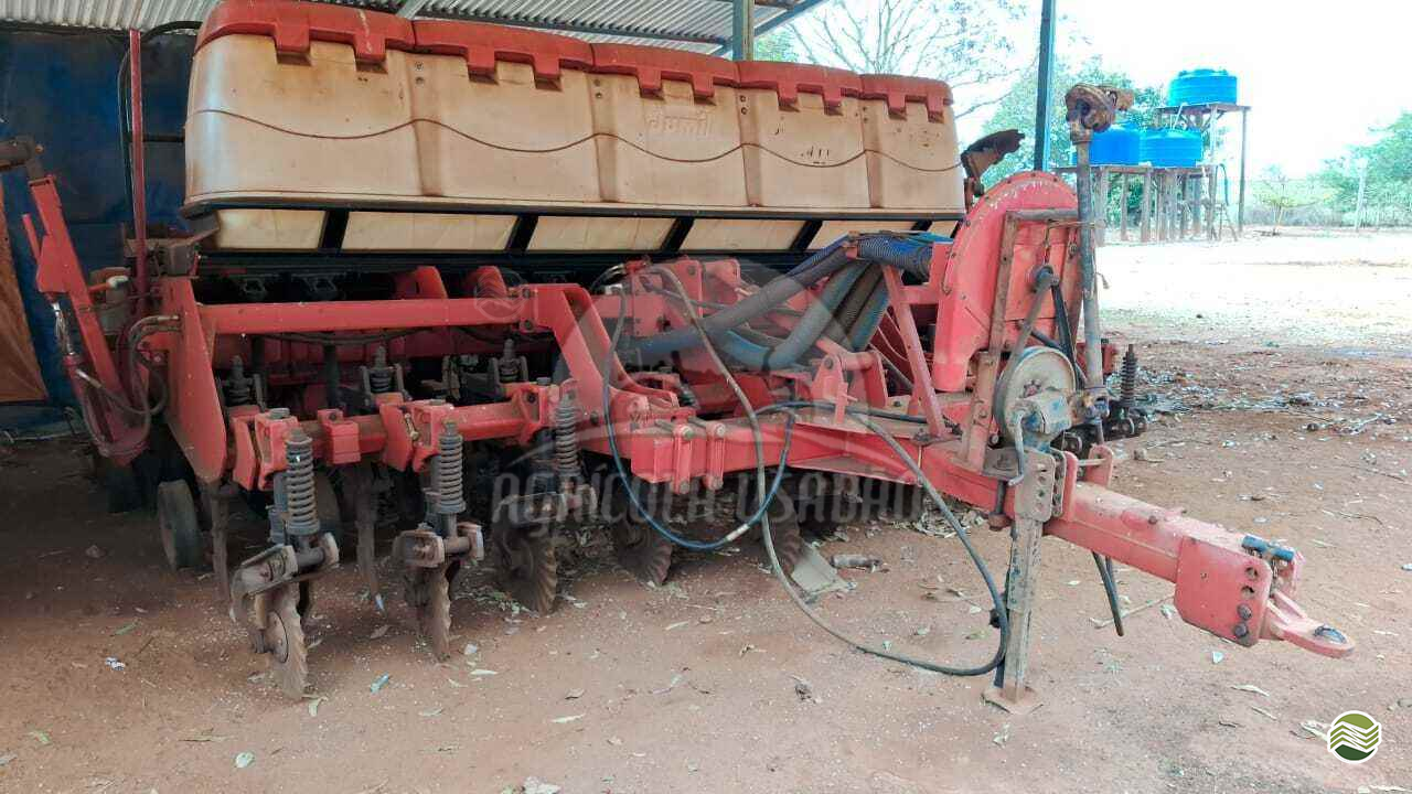 PLANTADEIRA JUMIL JM 7090 PD GUERRA Agrícola Usadão TAQUARITUBA SÃO PAULO SP