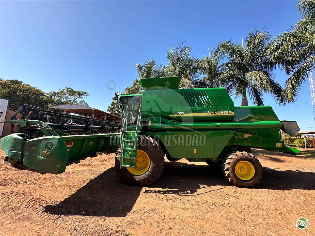 COLHEITADEIRA JOHN DEERE JOHN DEERE 1550 Agrícola Usadão TAQUARITUBA SÃO PAULO SP