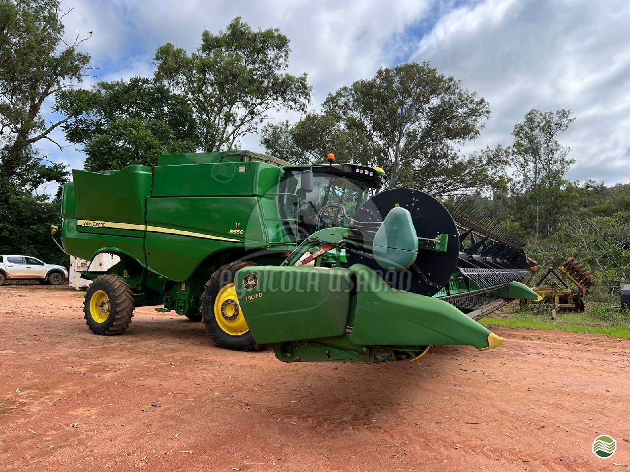 COLHEITADEIRA JOHN DEERE JOHN DEERE S550 Agrícola Usadão TAQUARITUBA SÃO PAULO SP