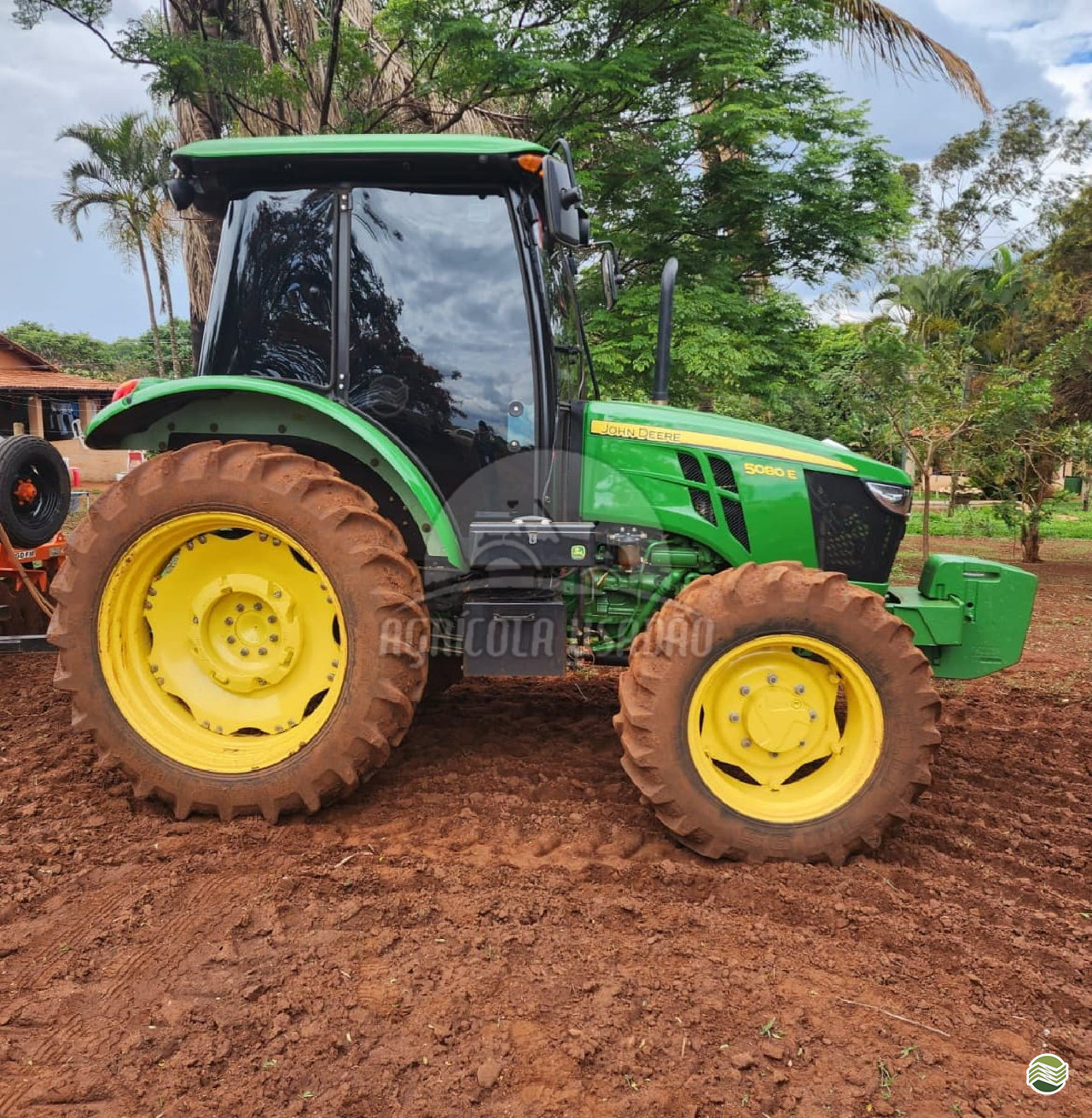 JOHN DEERE 5080E de Agrícola Usadão