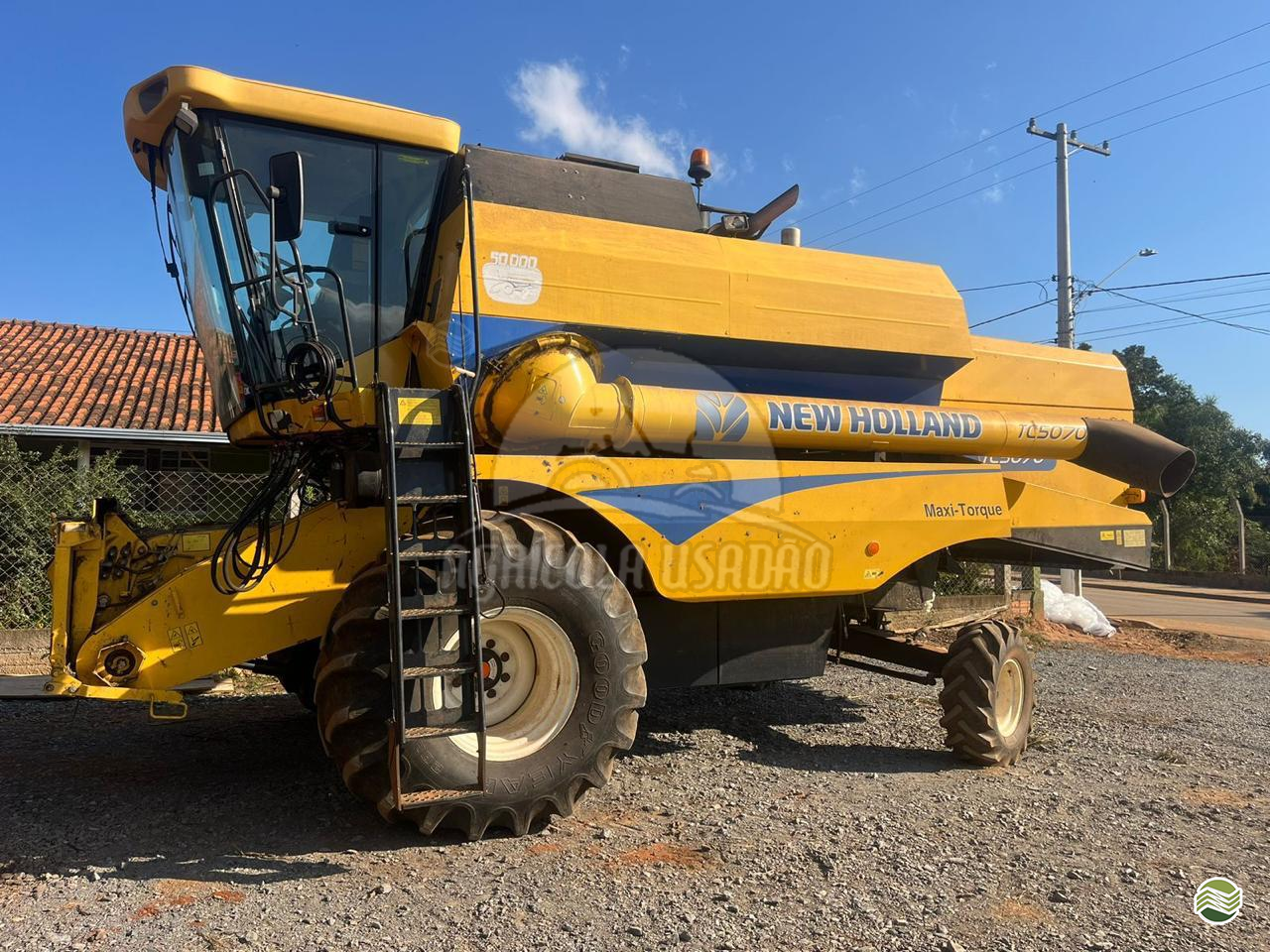 COLHEITADEIRA NEW HOLLAND TC 5070 Agrícola Usadão TAQUARITUBA SÃO PAULO SP