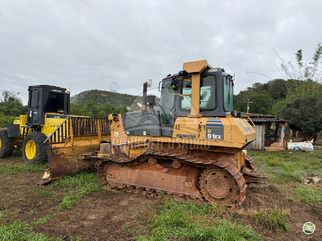 TRATOR ESTEIRA KOMATSU D61-EX Agrícola Usadão TAQUARITUBA SÃO PAULO SP