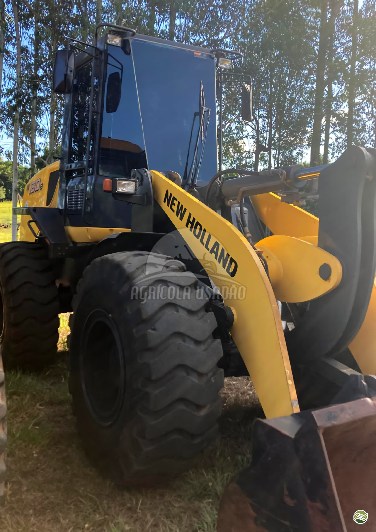 PA CARREGADEIRA NEW HOLLAND W130 Agrícola Usadão TAQUARITUBA SÃO PAULO SP