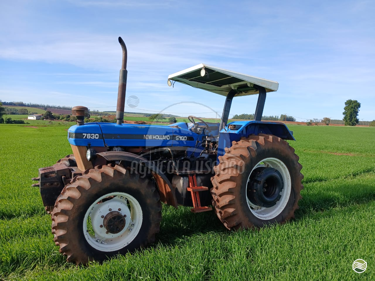 TRATOR NEW HOLLAND NEW 7630 Tração 4x4 Agrícola Usadão TAQUARITUBA SÃO PAULO SP