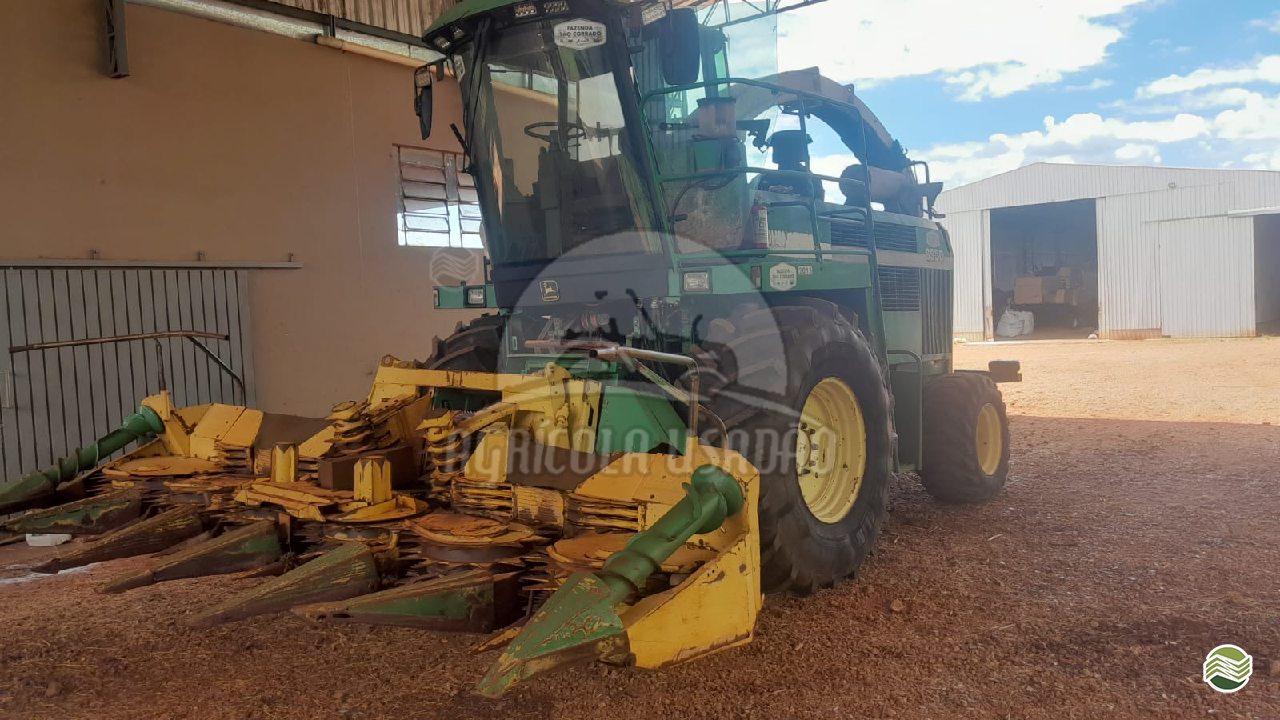 FORRAGEM E FENO JOHN DEERE FORRAGEIRA 6950 Agrícola Usadão TAQUARITUBA SÃO PAULO SP