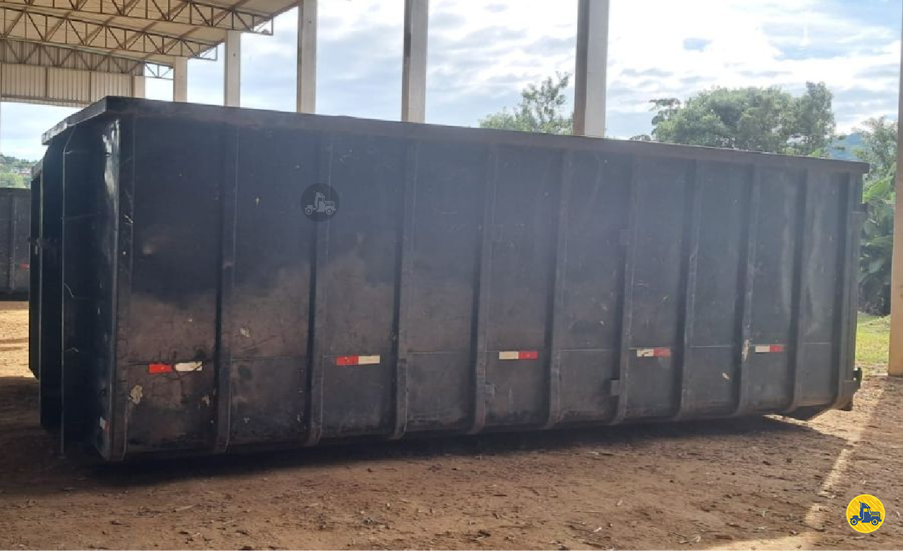 CARRETA SEMI-REBOQUE BASCULANTE Bruto Equipamentos CURITIBA PARANÁ PR