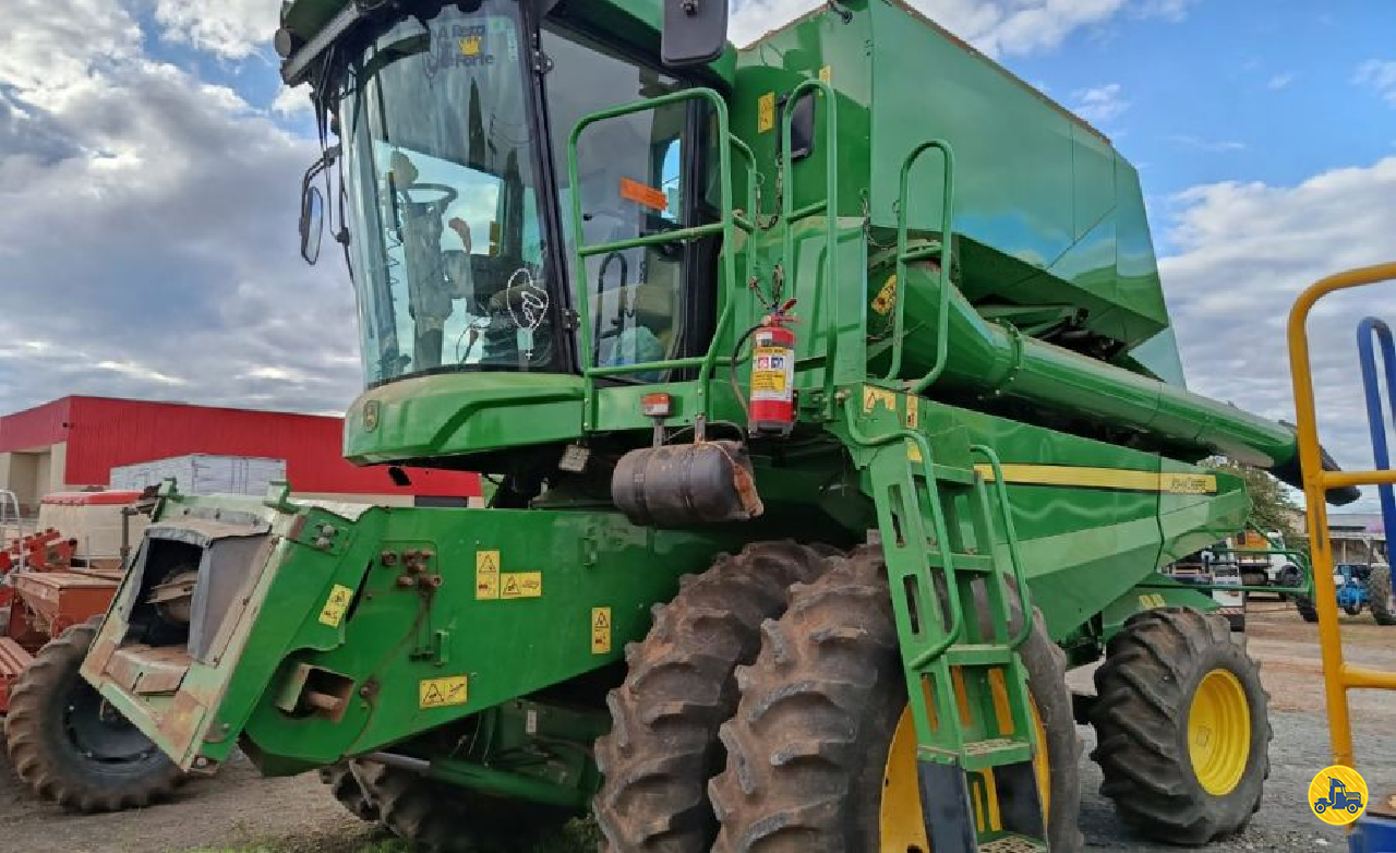 COLHEITADEIRA JOHN DEERE JOHN DEERE S440 Bruto Equipamentos CURITIBA PARANÁ PR