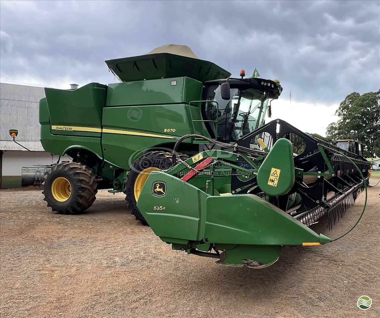COLHEITADEIRA JOHN DEERE JOHN DEERE S670 MG Máquinas CRISTALINA GOIAS GO