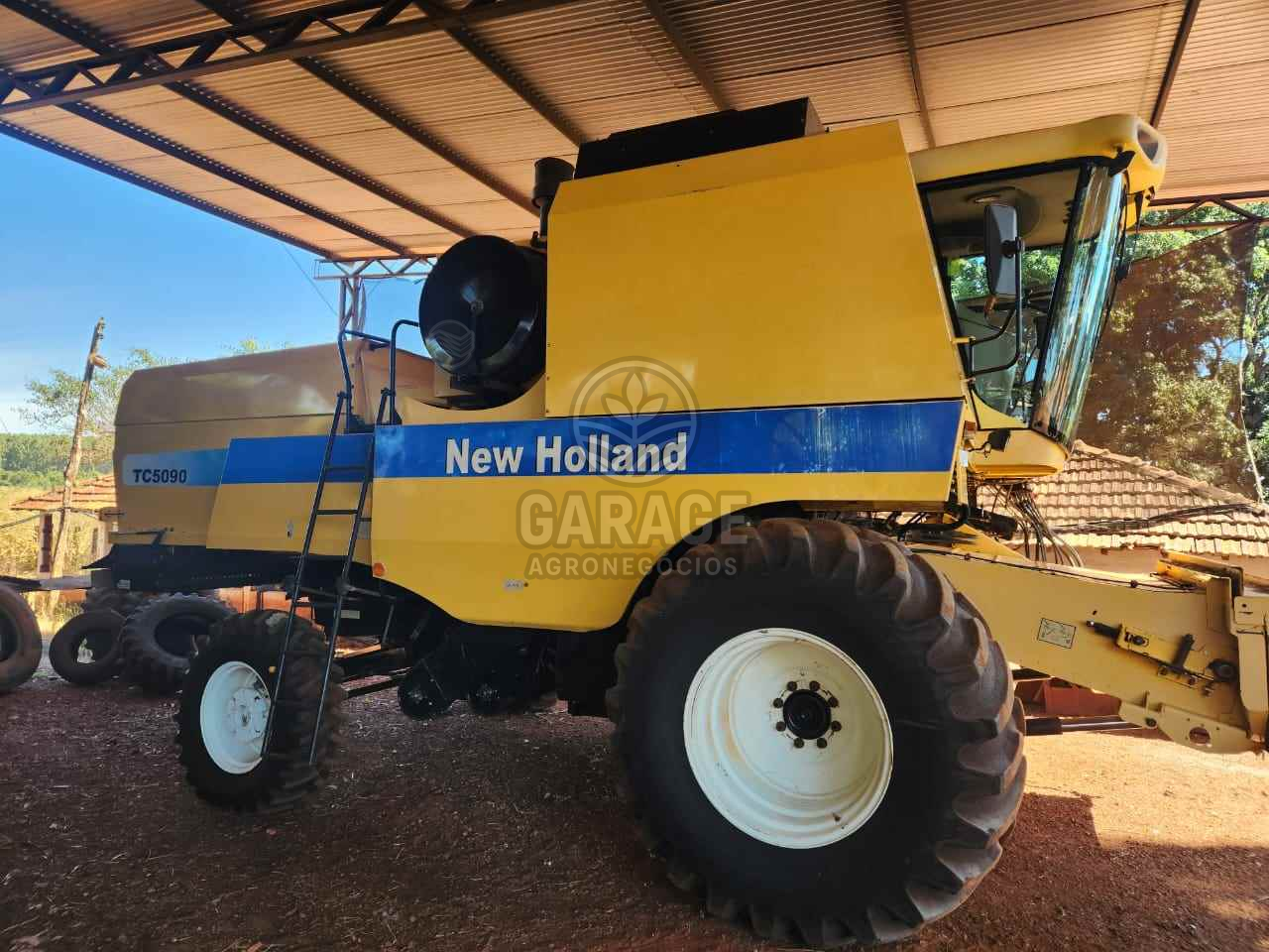 COLHEITADEIRA NEW HOLLAND TC 5090 Garage Tratores ARAGUARI MINAS GERAIS MG