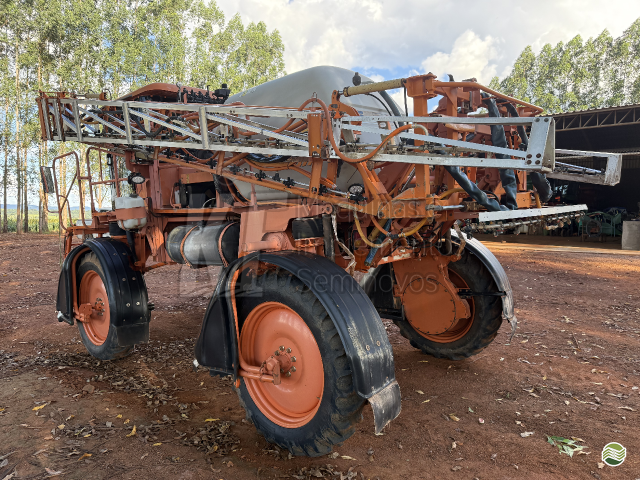 PULVERIZADOR JACTO UNIPORT 2500 STAR Tração 4x2 KF Máquinas e Implementos Seminovos CAMPO VERDE MATO GROSSO MT