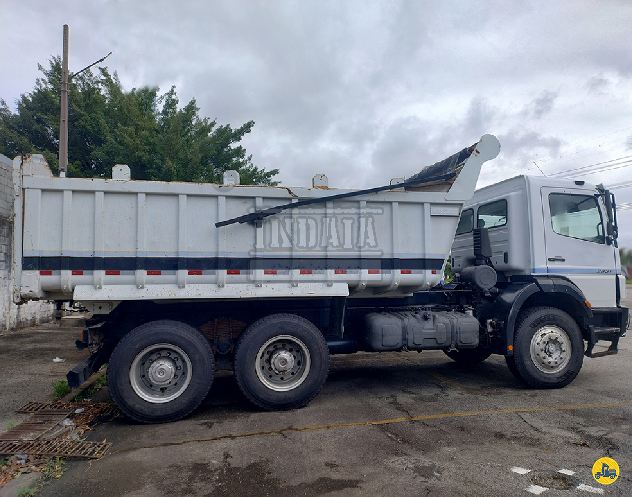CAMINHAO MERCEDES-BENZ MB 2831 Caçamba Basculante Truck 6x4 Indaiá Caminhões INDAIATUBA SÃO PAULO SP
