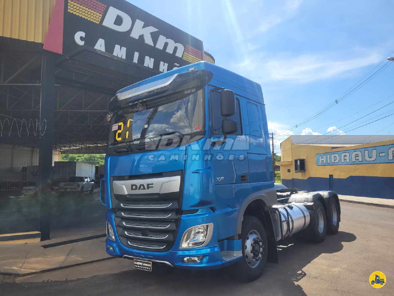 CAMINHAO DAF DAF XF105 530 Cavalo Mecânico Cavalo 6x4 DKM Caminhões ARACATUBA SÃO PAULO SP