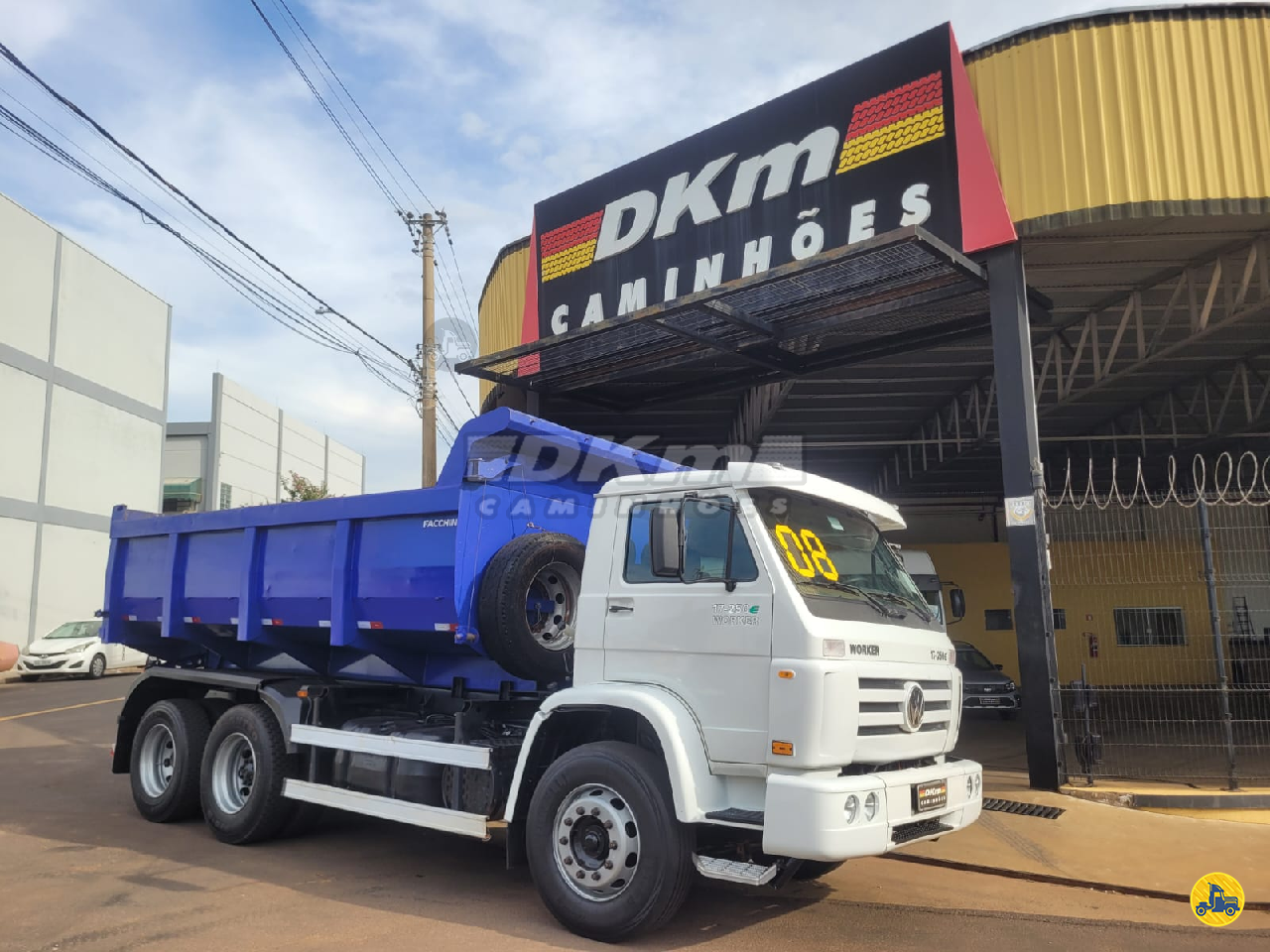 CAMINHAO VOLKSWAGEN VW 17250 Caçamba Basculante Truck 6x2 DKM Caminhões ARACATUBA SÃO PAULO SP