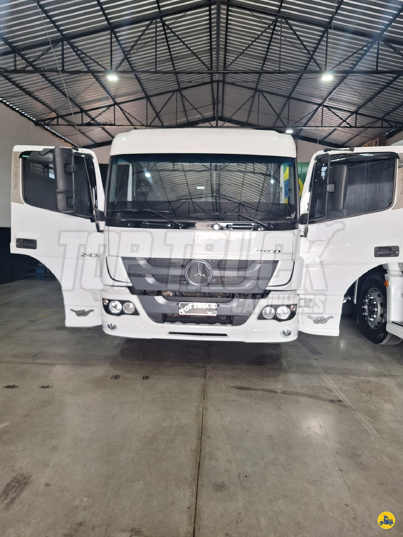 CAMINHAO MERCEDES-BENZ MB 2430 Chassis Truck 6x2 Top Truck Caminhões RESERVA PARANÁ PR