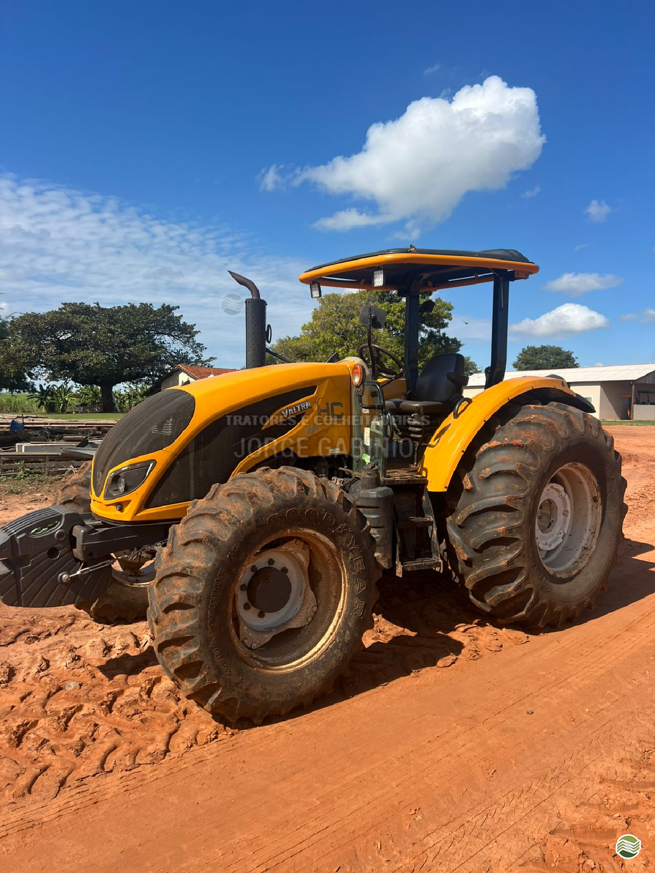 VALTRA A104 de Jorge Gabinio Tratores