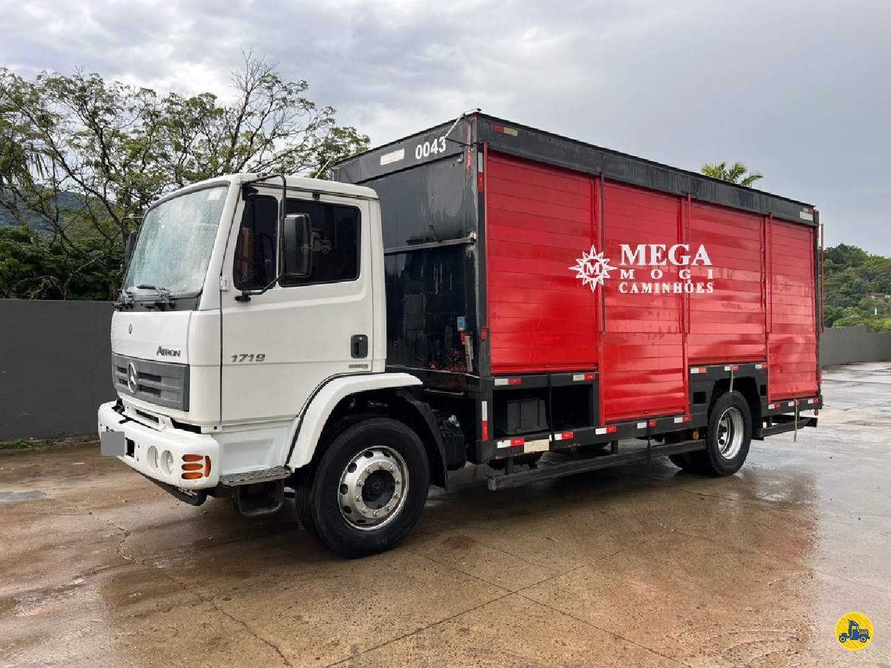 CAMINHAO MERCEDES-BENZ MB 1719 Baú Bebidas Toco 4x2 Mega Mogi Caminhões MOGI DAS CRUZES SÃO PAULO SP