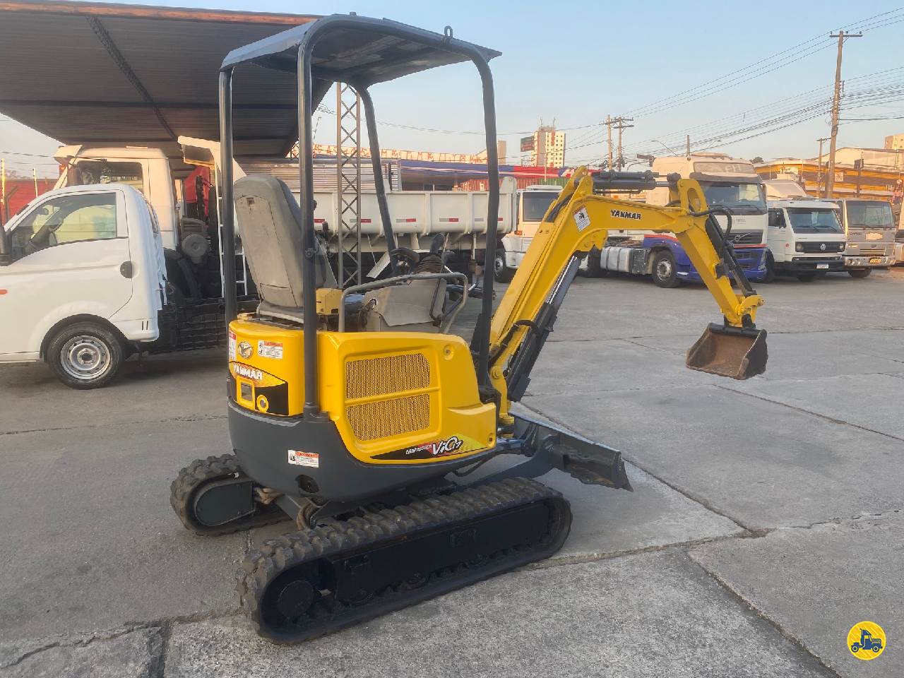 MINI ESCAVADEIRA YANMAR Vio17 Mega Mogi Caminhões MOGI DAS CRUZES SÃO PAULO SP