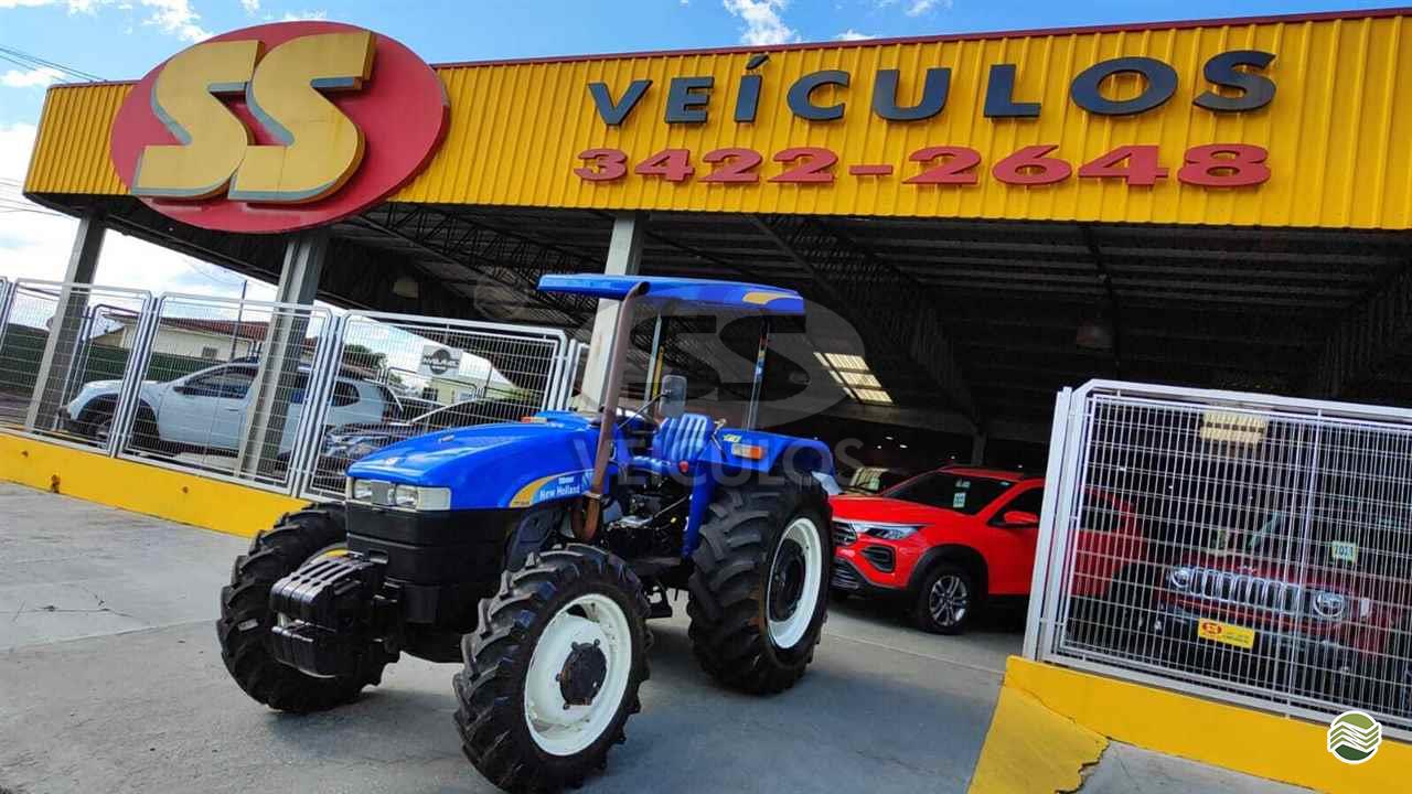 TRATOR NEW HOLLAND NEW TT 3840 Tração 4x4 SS Veículos IRATI PARANÁ PR