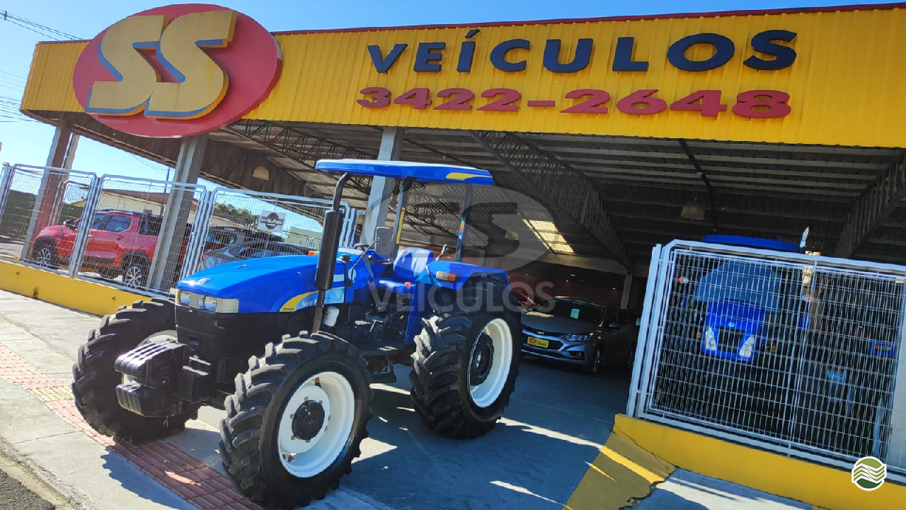 TRATOR NEW HOLLAND NEW TT 4030 SS Veículos IRATI PARANÁ PR