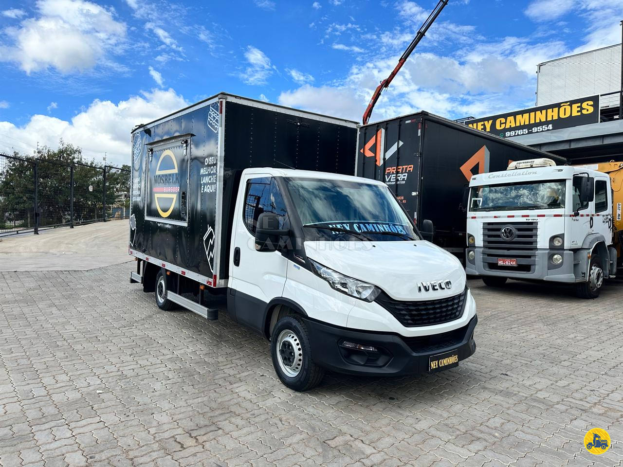 CAMINHAO IVECO DAILY 30-130 Baú Bebidas Toco 4x2 Ney Caminhões CONTAGEM MINAS GERAIS MG