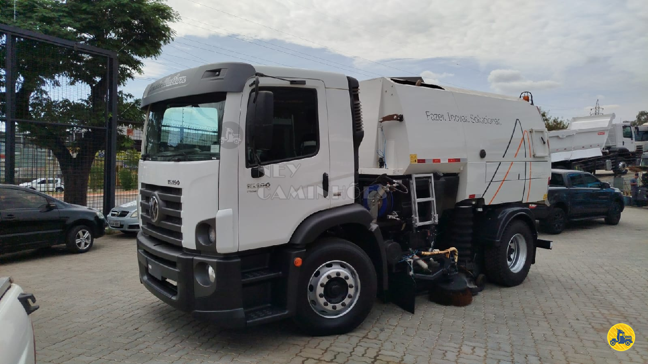 CAMINHAO VOLKSWAGEN VW 15190 Varredeira Toco 4x2 Ney Caminhões CONTAGEM MINAS GERAIS MG