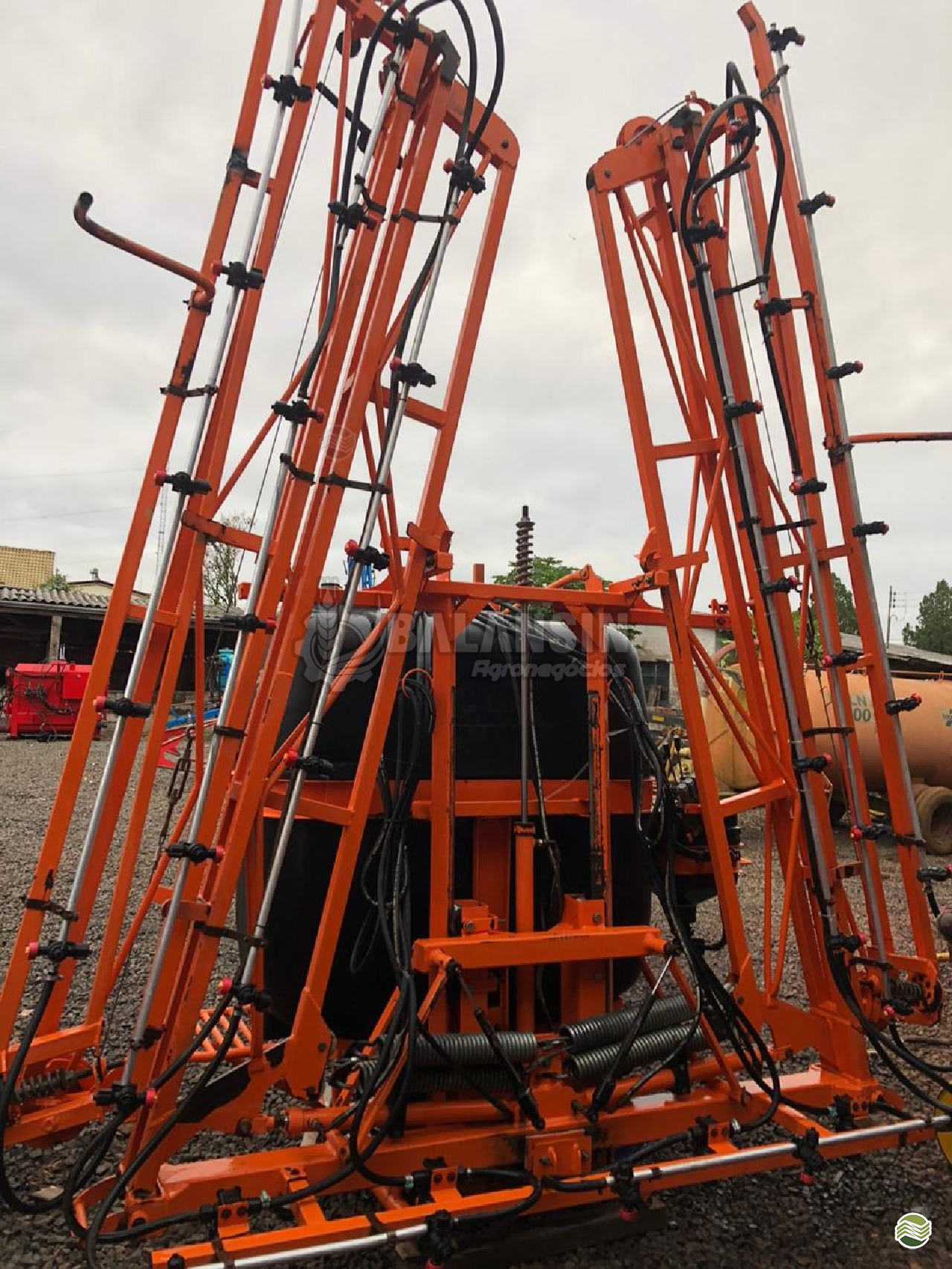 PULVERIZADOR IDEAL 800L Acoplado Hidráulico Balansin Agronegócios CHOPINZINHO PARANÁ PR