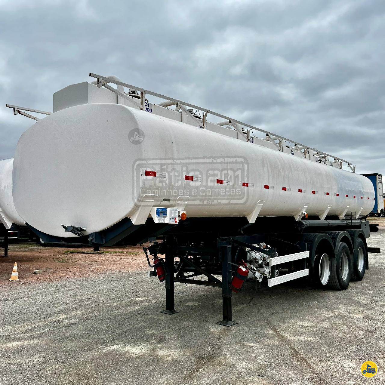 CARRETA SEMI-REBOQUE TANQUE AÇO Pátio 201 Caminhões e Carretas CURITIBA PARANÁ PR