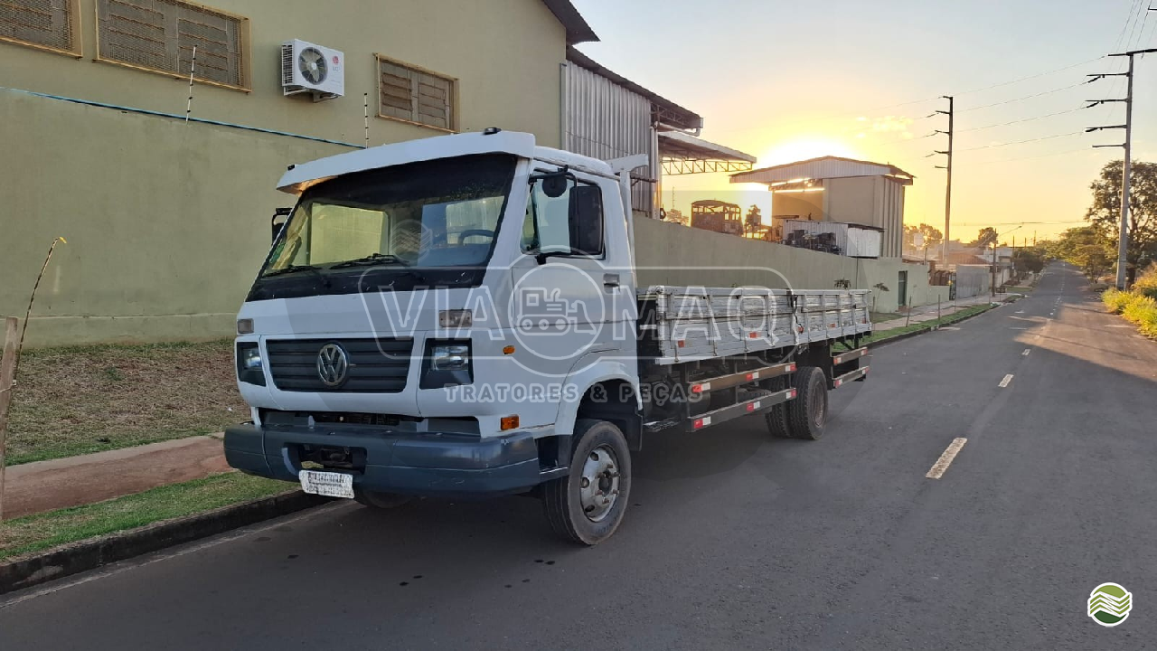 CAMINHAO VOLKSWAGEN VW 8150 Carga Seca 3/4 4x2 Viamaq Tratores e Peças CAMPO GRANDE MATO GROSSO DO SUL MS