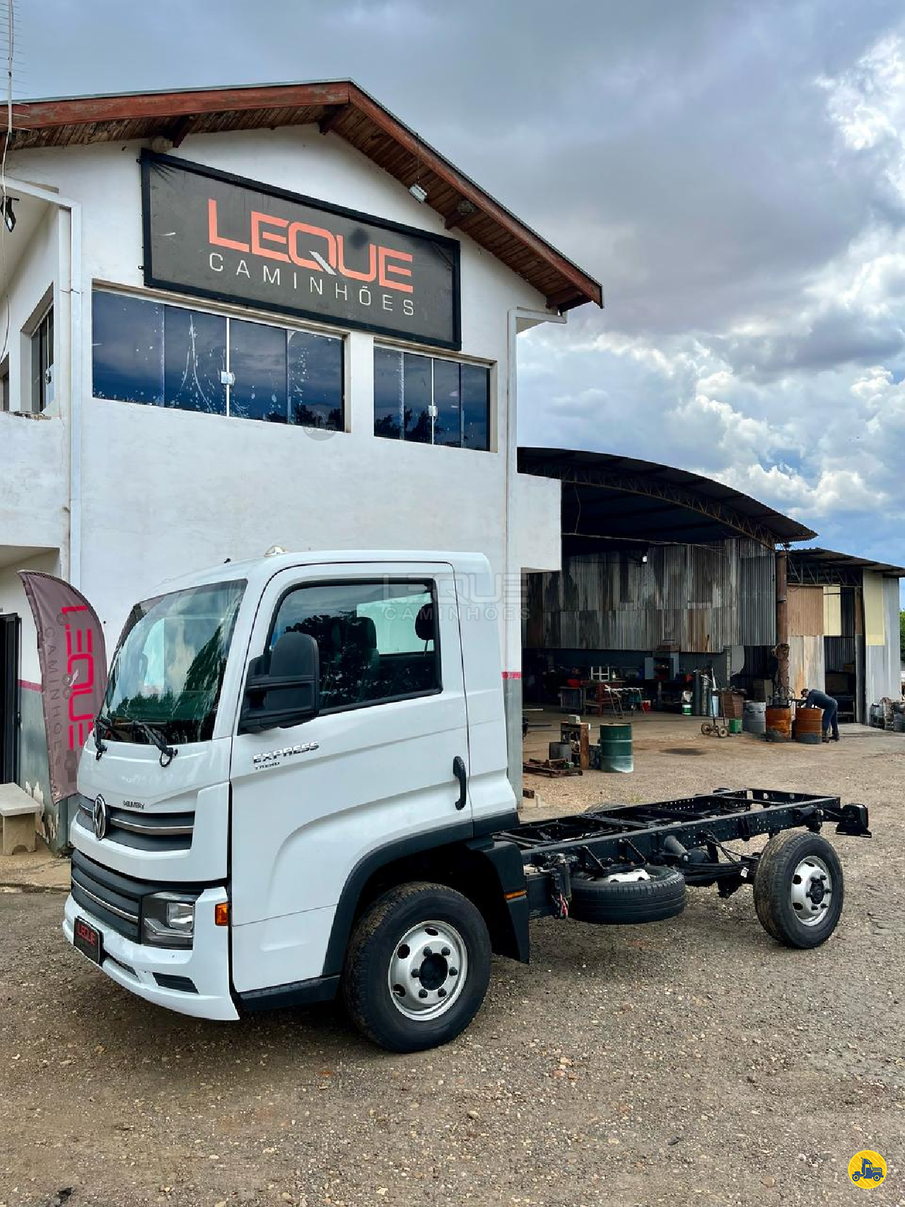 CAMINHAO VOLKSWAGEN DELIVERY EXPRESS Chassis Cavalo 4x2 Leque Caminhões  PIRACICABA SÃO PAULO SP