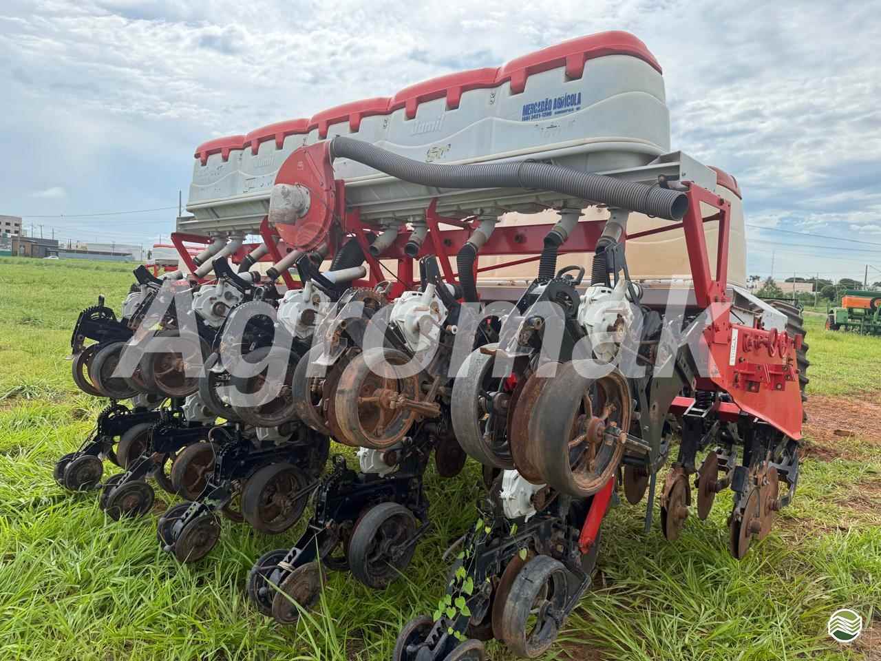 PLANTADEIRA JUMIL JM 7090 PD GUERRA Agromak Máquinas Agrícolas CAMPO VERDE MATO GROSSO MT