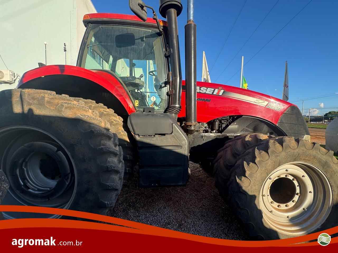 MAGNUM 235 de Agromak Máquinas Agrícolas
