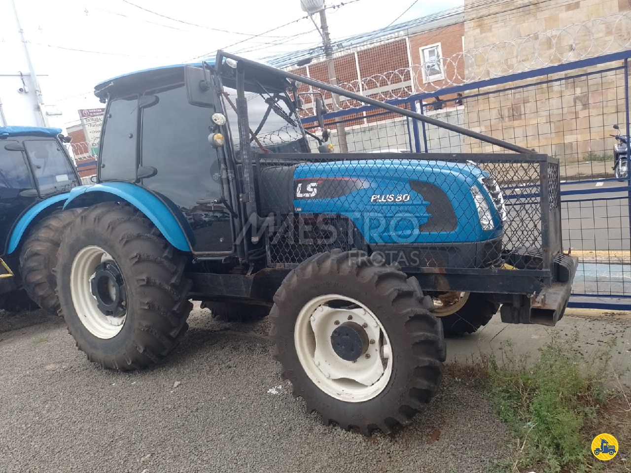 TRATOR LS TRACTOR LS PLUS 80 Tração 4x4 Maestro Frotas BELO HORIZONTE MINAS GERAIS MG