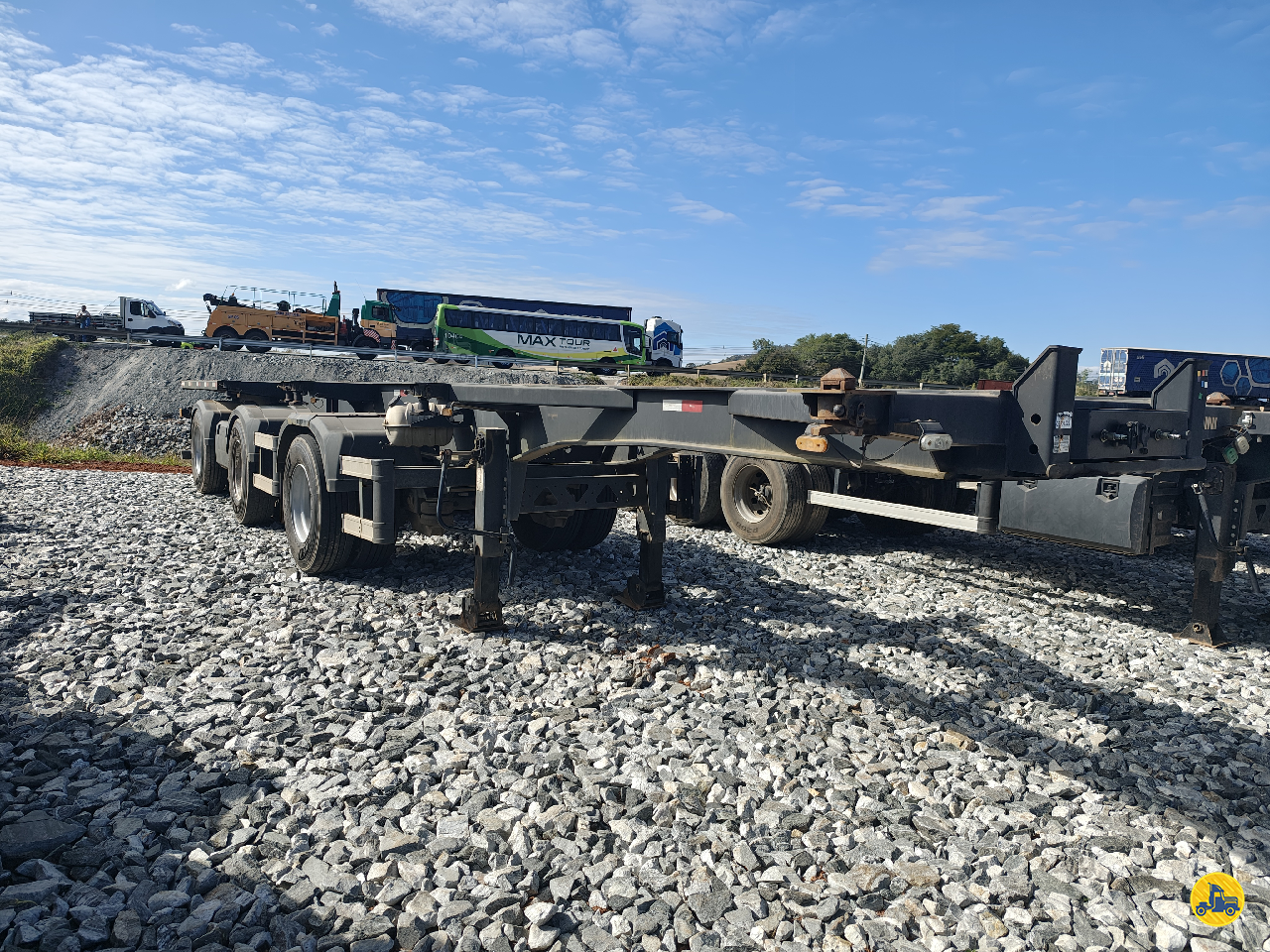 CARRETA SEMI-REBOQUE PORTA-CONTAINER TransDaniel POUSO ALEGRE MINAS GERAIS MG