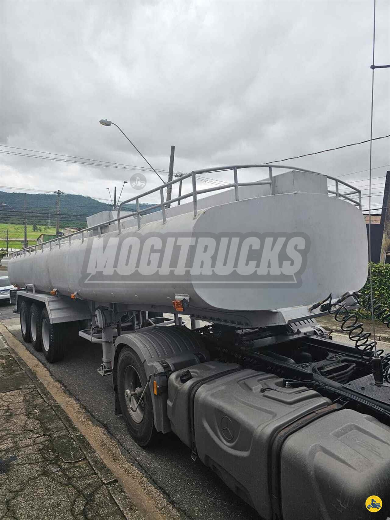 CARRETA SEMI-REBOQUE TANQUE ALUMINIO Mogitrucks MOGI DAS CRUZES SÃO PAULO SP