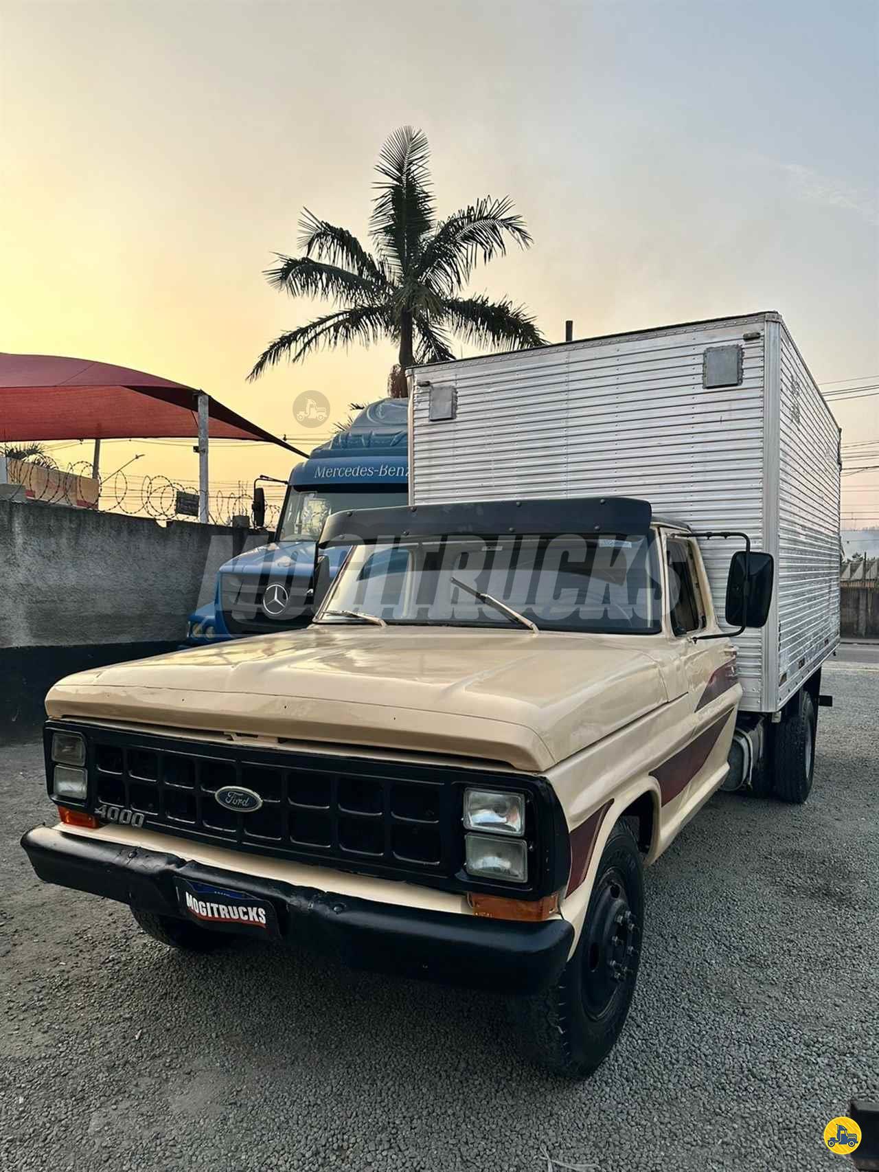 CAMINHAO FORD F4000 Baú Bebidas 3/4 4x2 Mogitrucks MOGI DAS CRUZES SÃO PAULO SP