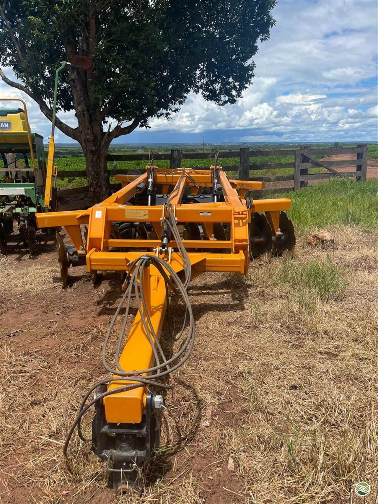 IMPLEMENTOS AGRICOLAS GRADE ARADORA ARADORA 20 DISCOS Primavera Máquinas Usadas PRIMAVERA DO LESTE MATO GROSSO MT