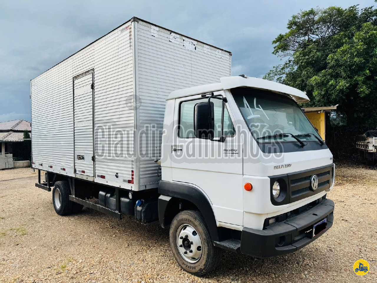 CAMINHAO VOLKSWAGEN VW 10160 Baú Furgão 3/4 4x2 Claudir Caminhões ANDRADAS MINAS GERAIS MG