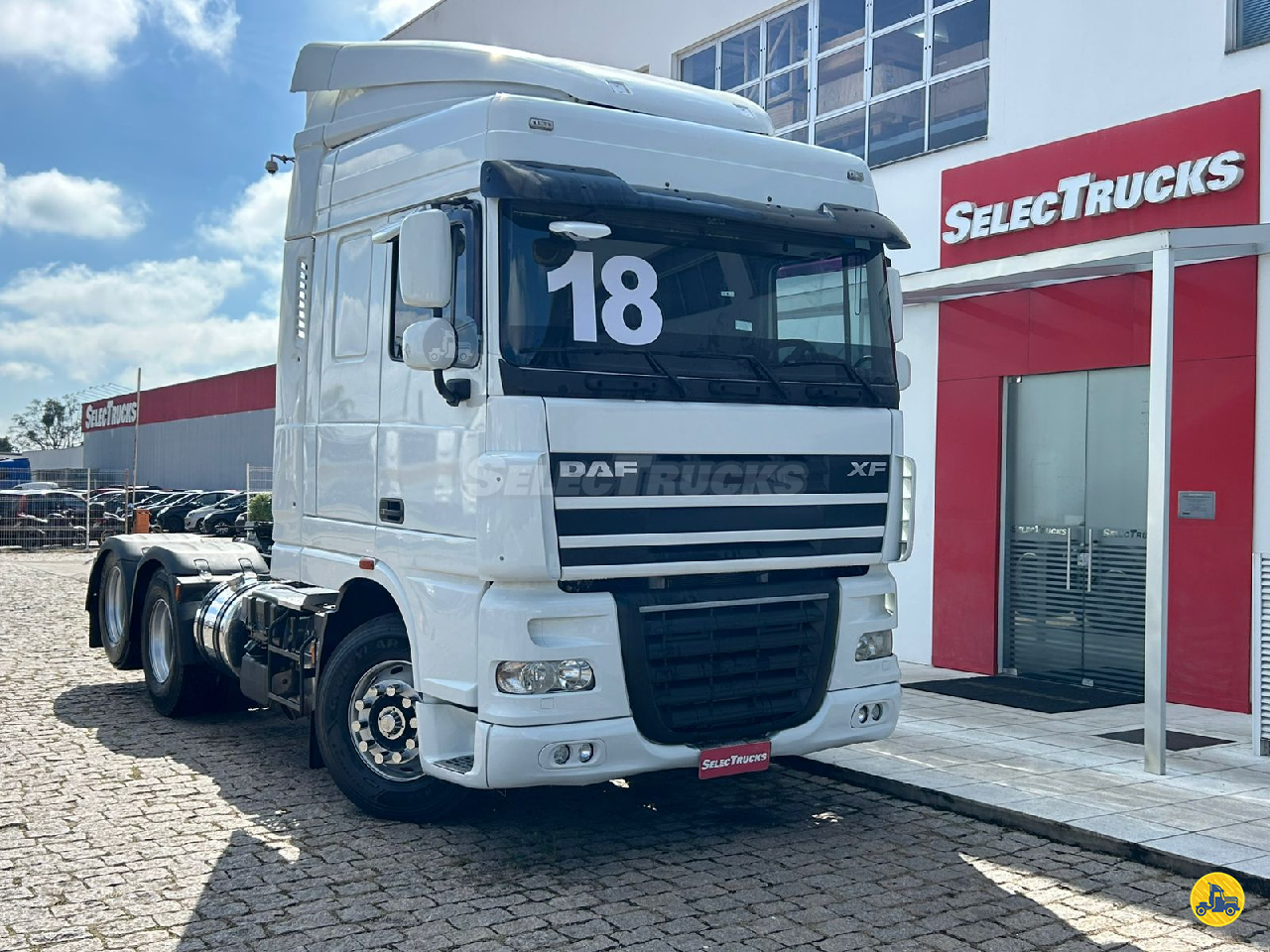 CAMINHAO DAF DAF XF105 460 Cavalo Mecânico Cavalo 6x2 SelecTrucks -  Curitiba PR SAO JOSE DOS PINHAIS PARANÁ PR