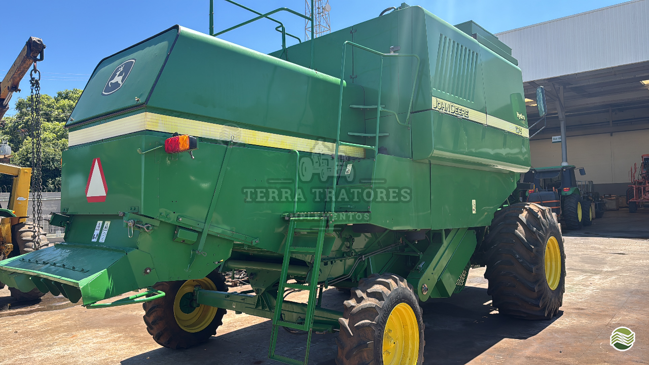 COLHEITADEIRA JOHN DEERE JOHN DEERE 1175 Terra Tratores Implementos ESTRELA DO NORTE SÃO PAULO SP
