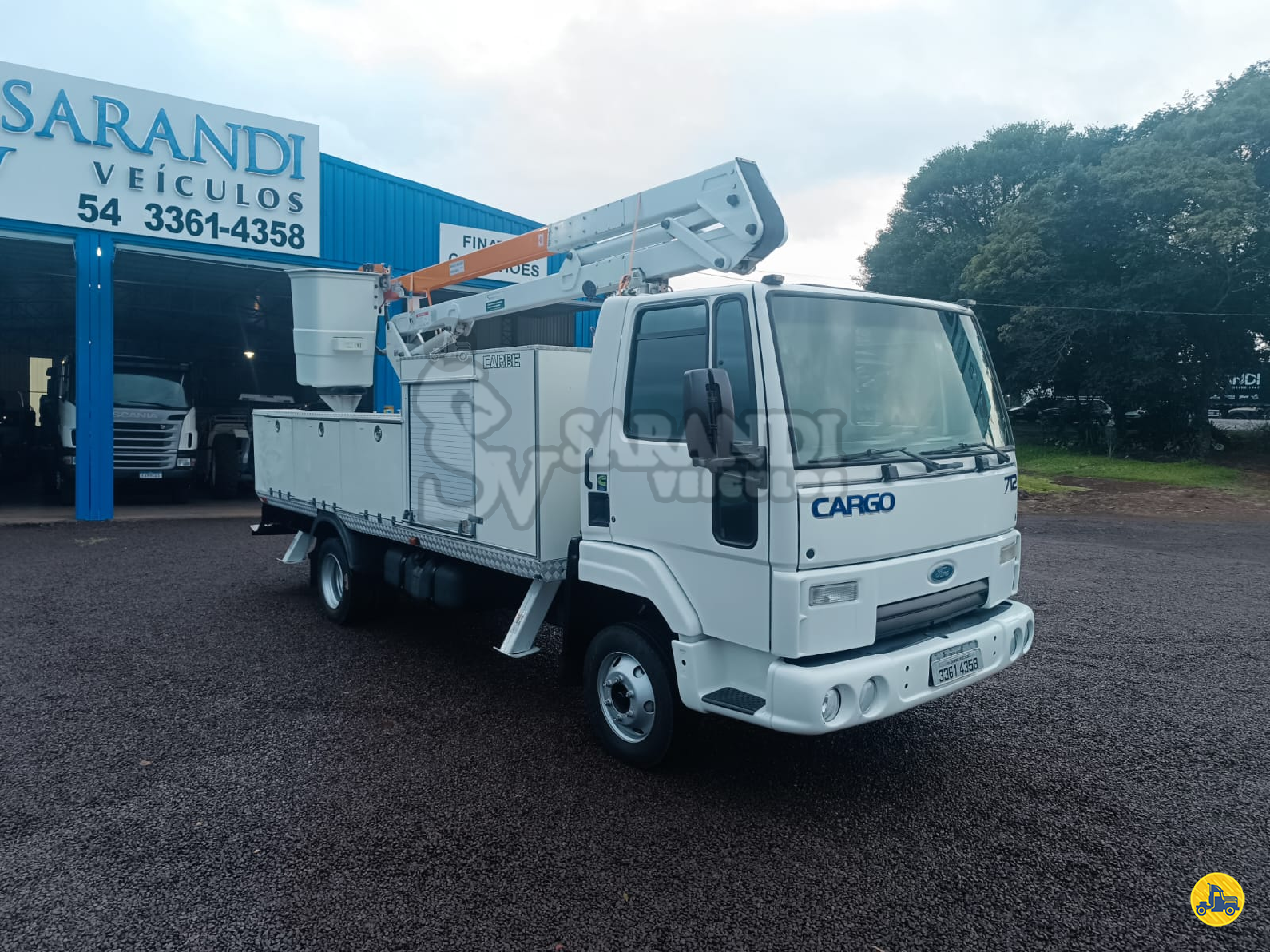 CAMINHAO FORD CARGO 712 Cesto Aereo Isolado Toco 4x2 Sarandi Veículos e Caminhões SARANDI RIO GRANDE DO SUL RS